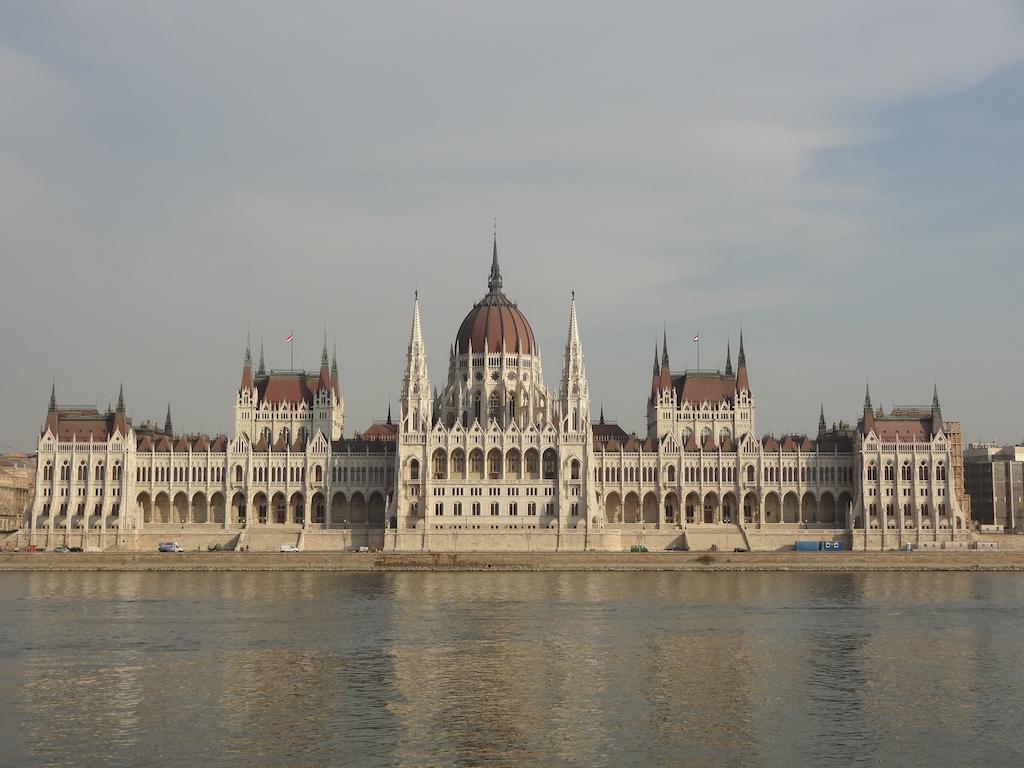 Residence Parliament Budapest Extérieur photo