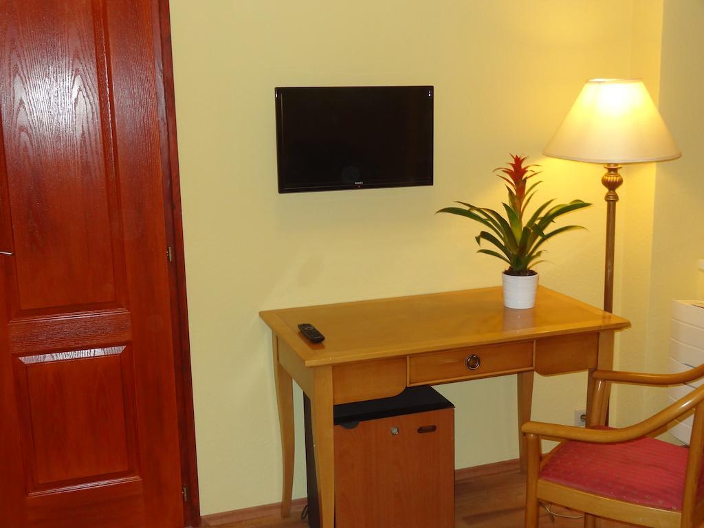 Residence Parliament Budapest Chambre photo