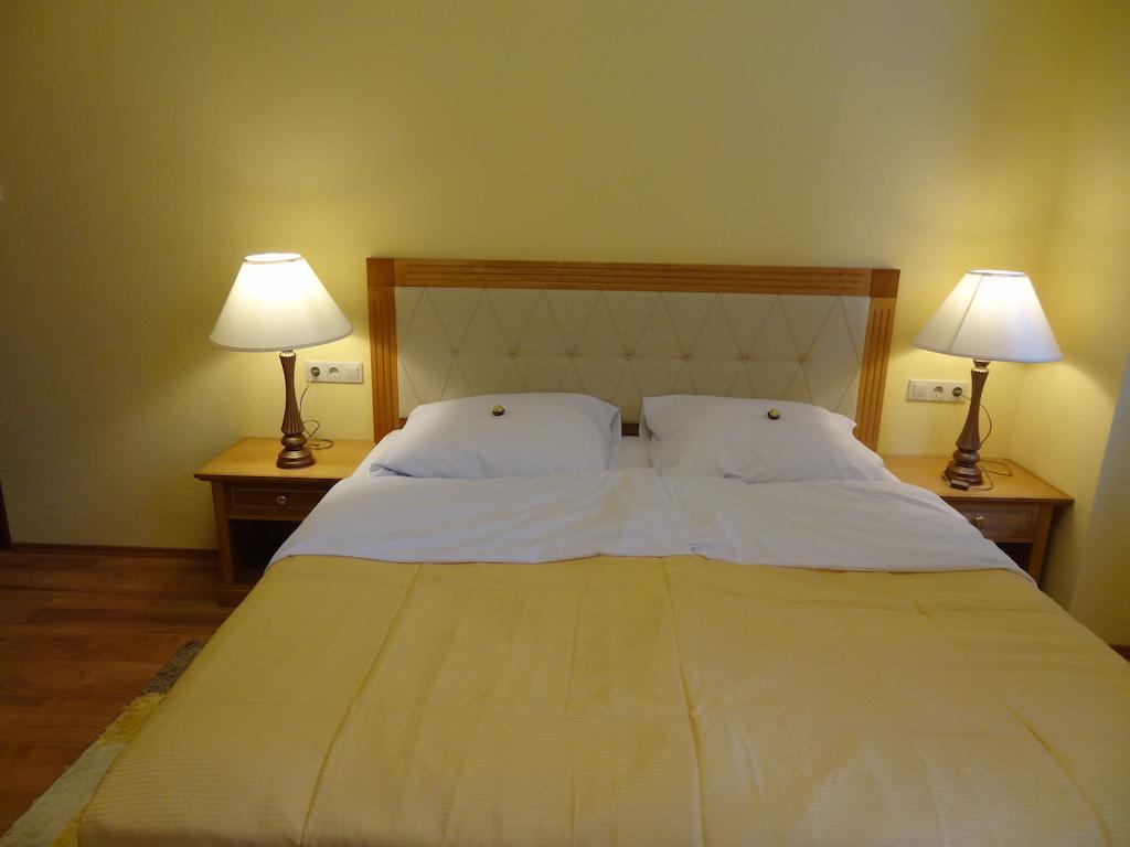 Residence Parliament Budapest Chambre photo